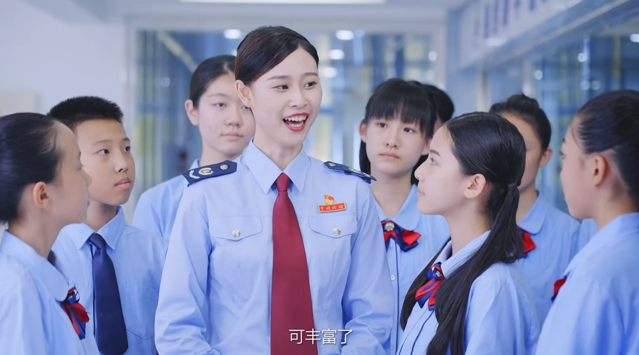 《稅收奇妙之旅 少年與稅同行》——沈陽市鐵西區(qū)稅務(wù)局“稅官講稅法”宣傳進校園